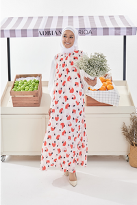 Le Marché Pleated Dress in Lychee