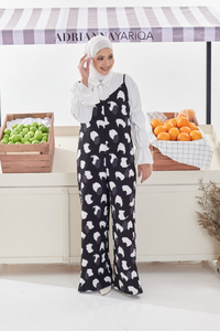 Le Marché Pleated Jumpsuit in Inkwell