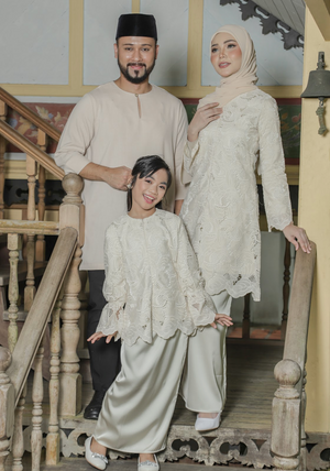 Klasik Raya Melati Girl Lace Kurung in Beige