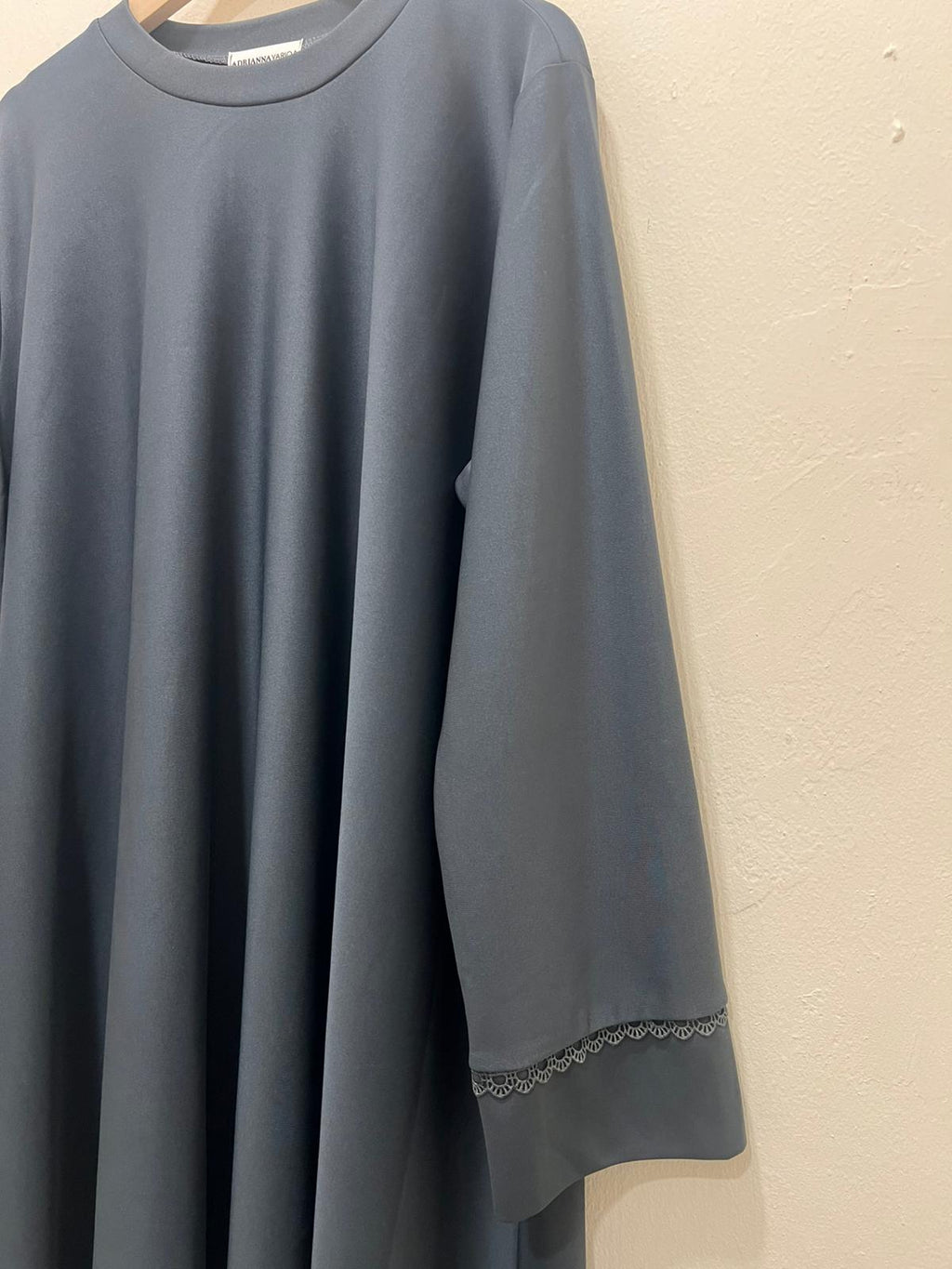 Minimalist Neoprene Abaya
