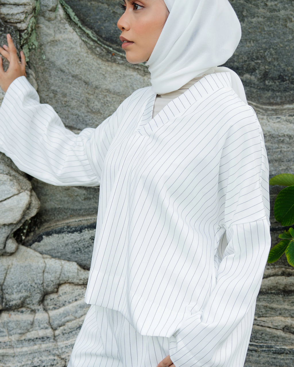 Vera Relaxed V-Neck Palazzo Set
